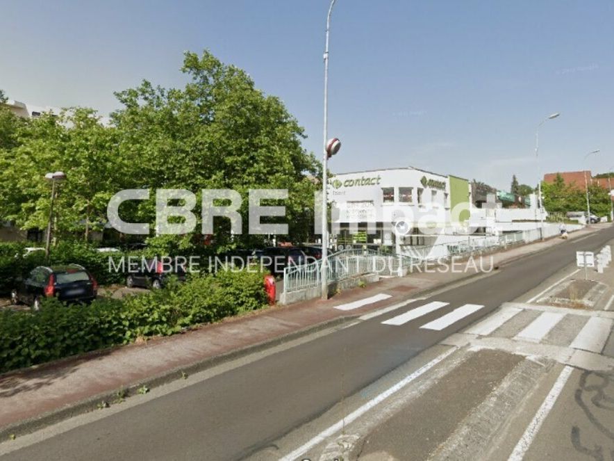 Location local commercial 515 m² non divisibles