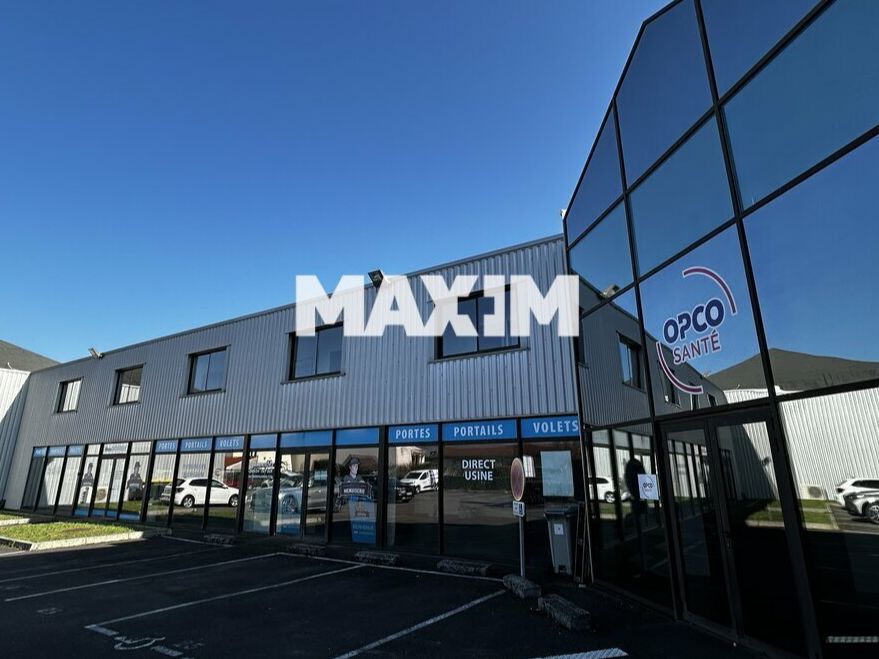 Location local commercial 238.9 m² non divisibles