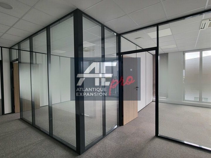 Location bureaux 816 m² non divisibles