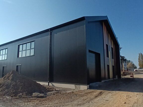 Programme neuf sur axe passant - Belle visibilité.