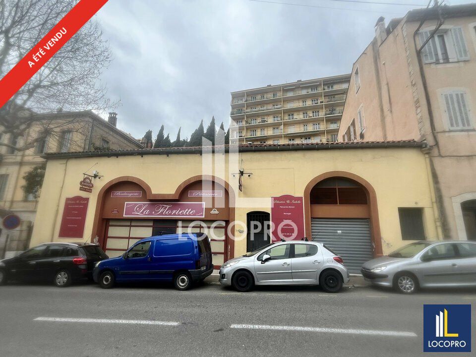 A VENDRE - MURS LIBRES - 245 M2 + TERRAIN - GRASSE