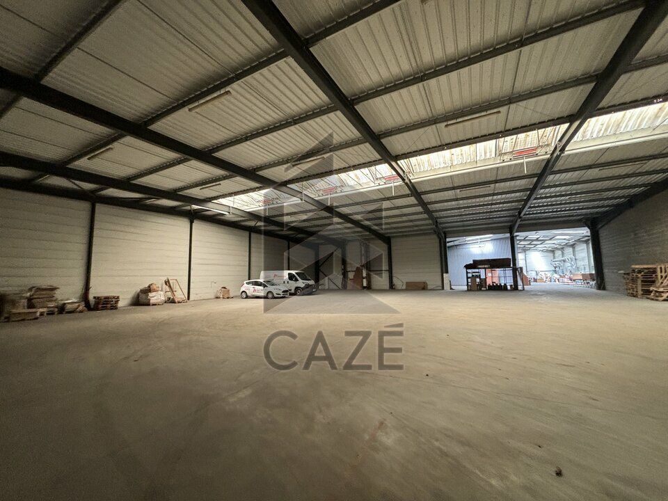Location entrepot 2172 m² non divisibles
