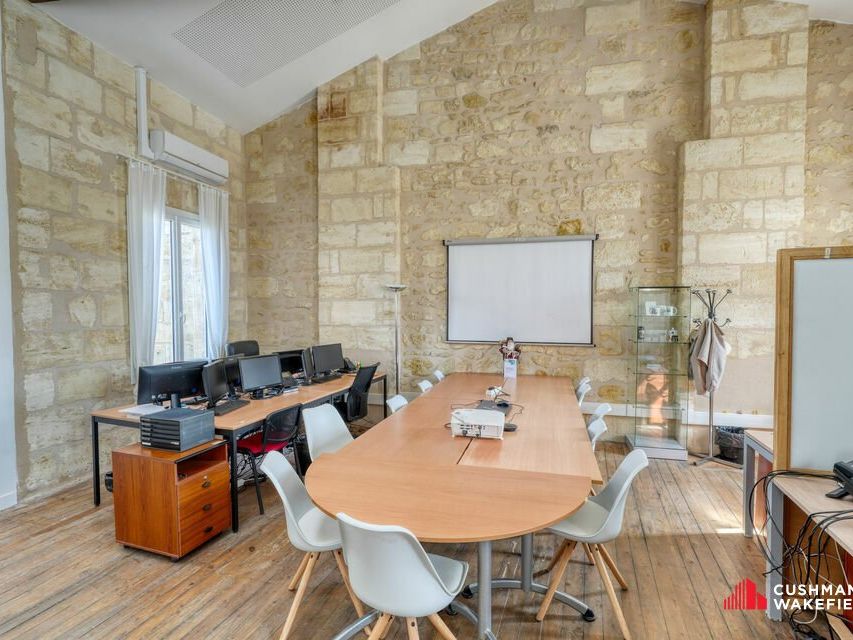 À VENDRE – IMMEUBLE DE BUREAUX – BORDEAUX GARE