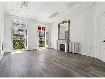 Location bureaux 243 m² non divisibles