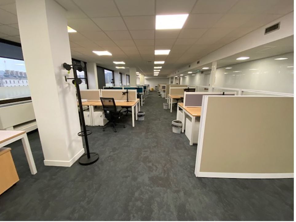 Location bureaux 187 m² divisibles à partir de 69 m²