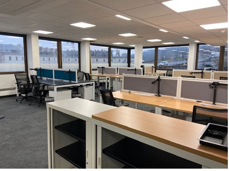 Location bureaux 108 m² non divisibles