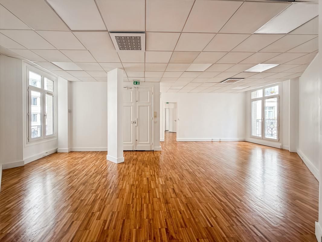 Location bureaux 163 m² non divisibles