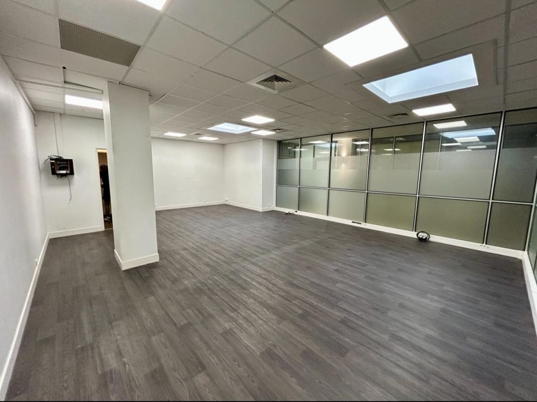 Location bureaux 56 m² non divisibles
