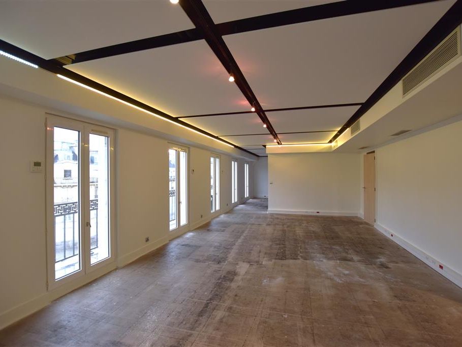 Location bureaux 378 m² non divisibles