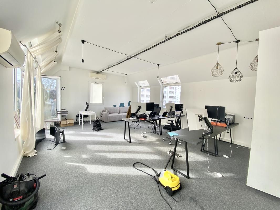 Location bureaux 55 m² non divisibles