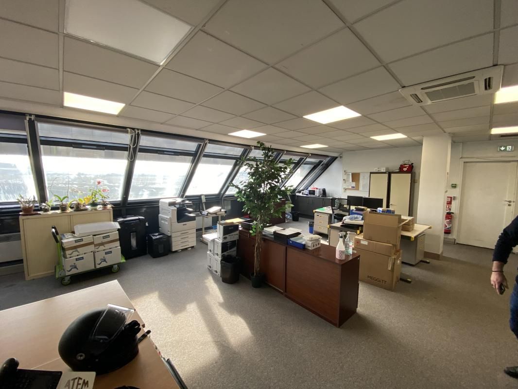 Location entrepôts 460 m² divisibles à partir de 230 m²