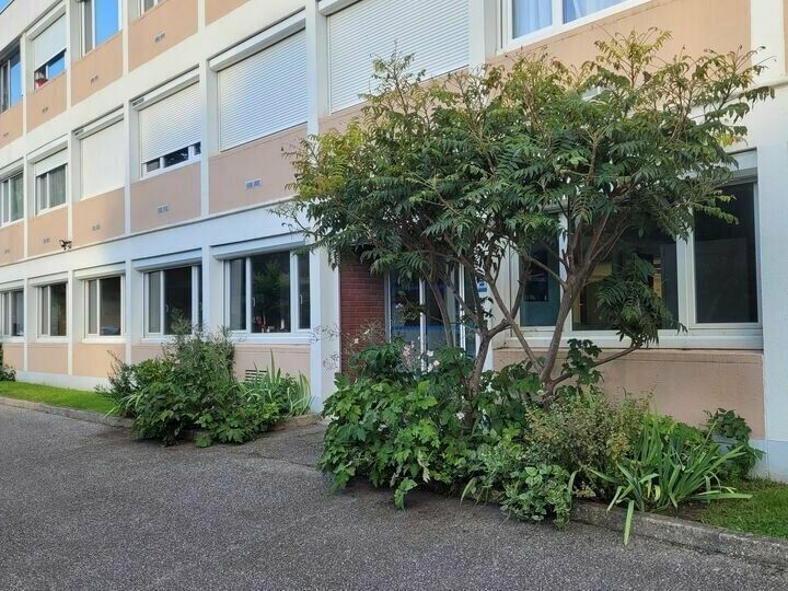 Location bureaux 85 m² non divisibles
