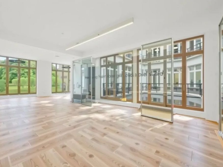 Location bureaux 165 m² non divisibles