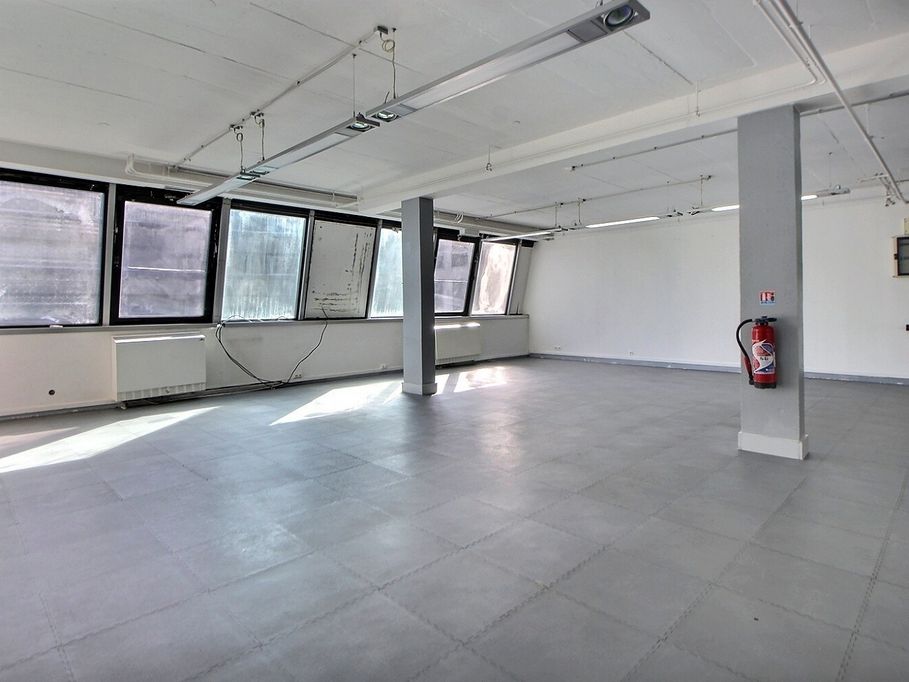 Vente bureaux 80 m² non divisibles
