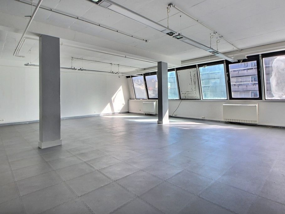 Vente bureaux 80 m² non divisibles