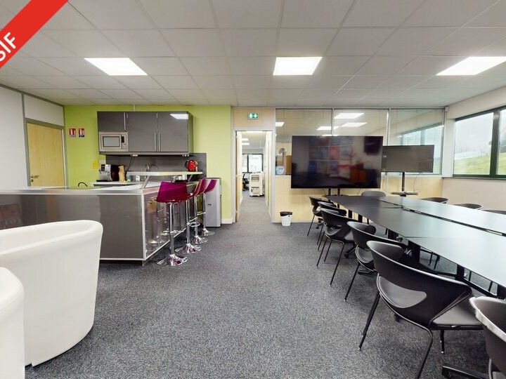 137 m² pour ce bureaux en vente à Lissieu