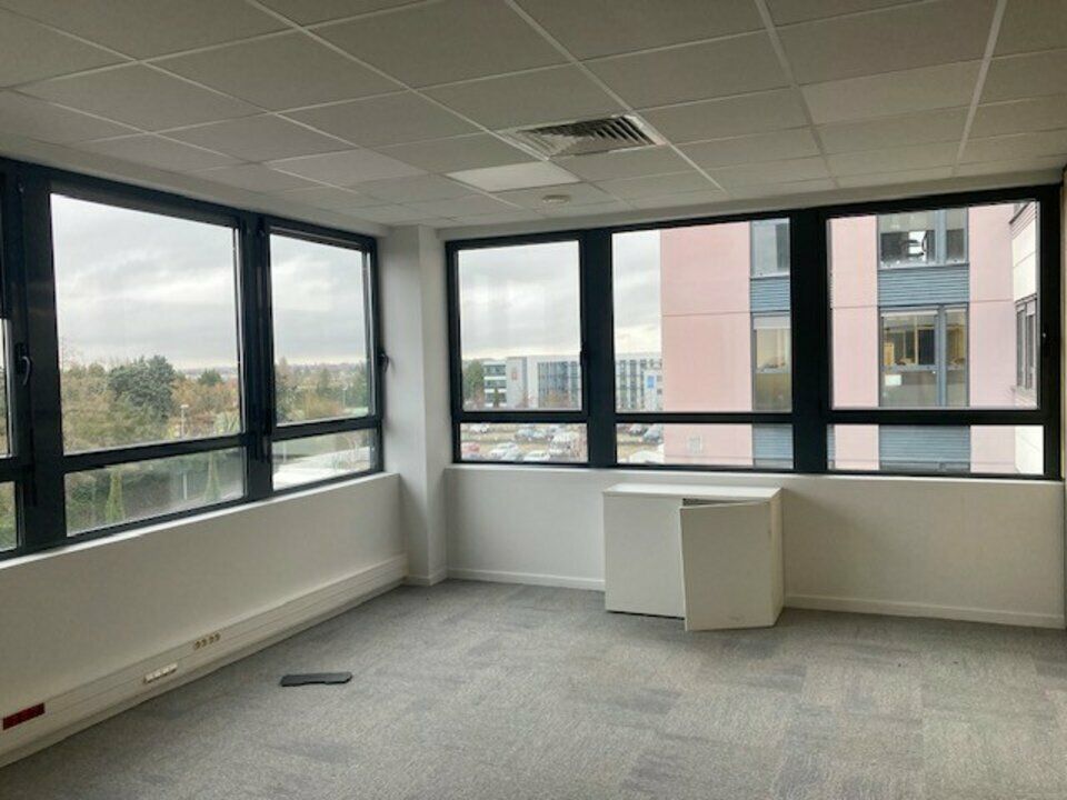 Location bureaux 134.5 m² non divisibles