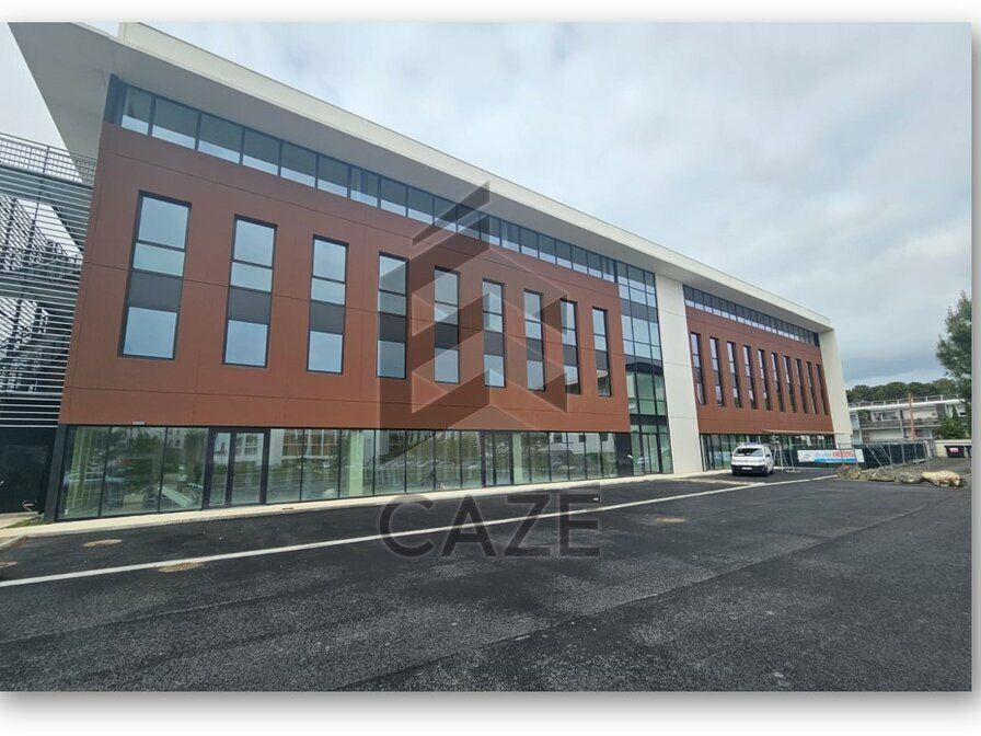 Vente bureaux 244 m² non divisibles