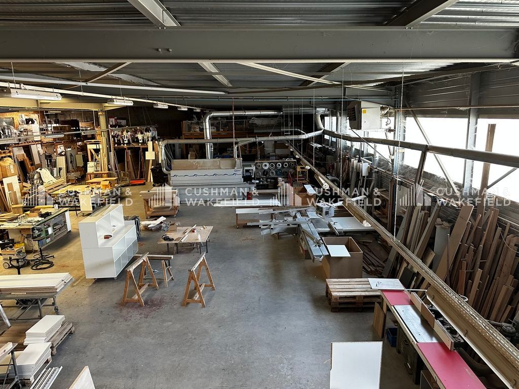 Vente activités 920 m² non divisibles