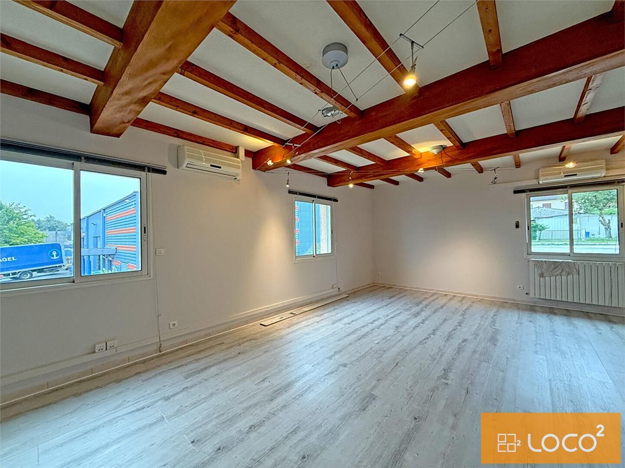 Location bureaux 160.00 m² à MONTRABE