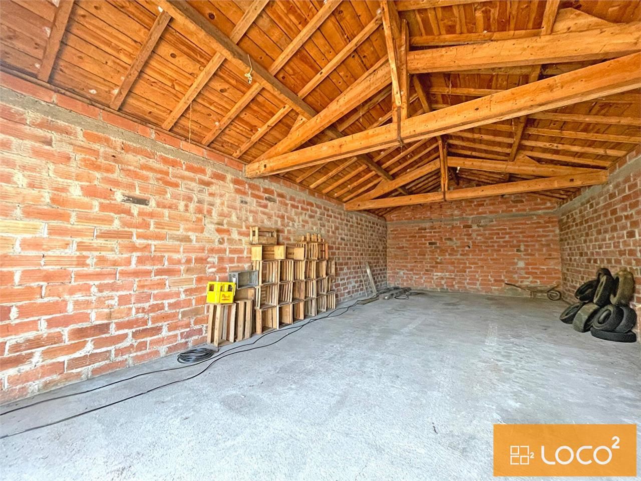 Location local 80.00 m² à BESSIERES