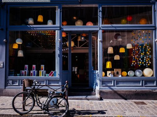 Location local commercial 135 m² à LE BOUSCAT