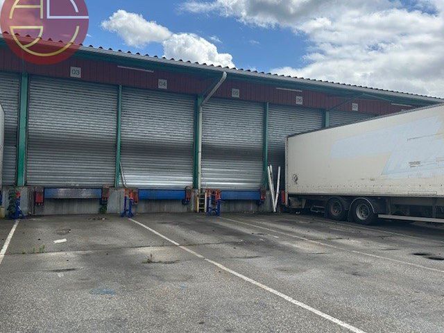 Location local 1455 m² à TOULOUSE