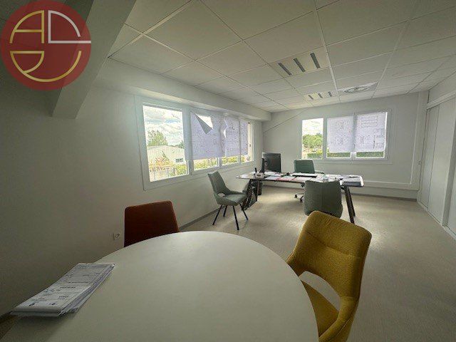 Location bureaux 560 m² à MONTAUBAN
