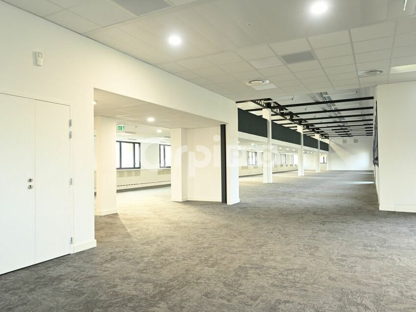 Vente bureaux 655 m² non divisibles