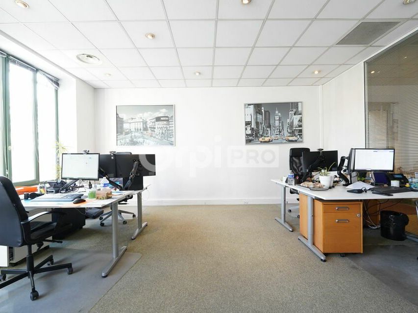 BUREAUX LOUER - 111 m² - CALUIRE ET CUIRE