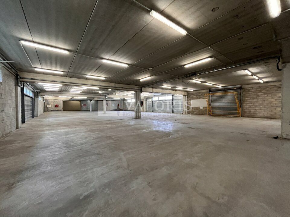 Location entrepot 6276 m² divisibles à partir de 260 m²