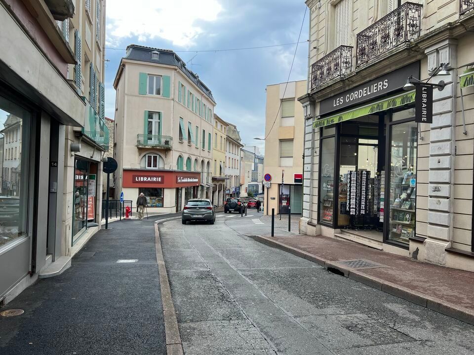 Vente local commercial 70 m² non divisibles