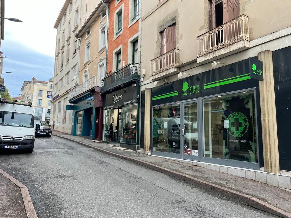 Local commercial à vendre - 70 m²