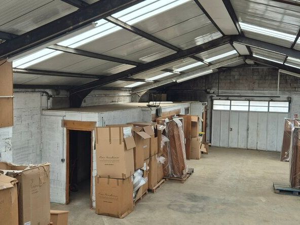 À LOUER - ENTREPÔT - DIJON PROCHE CENTRE-VILLE