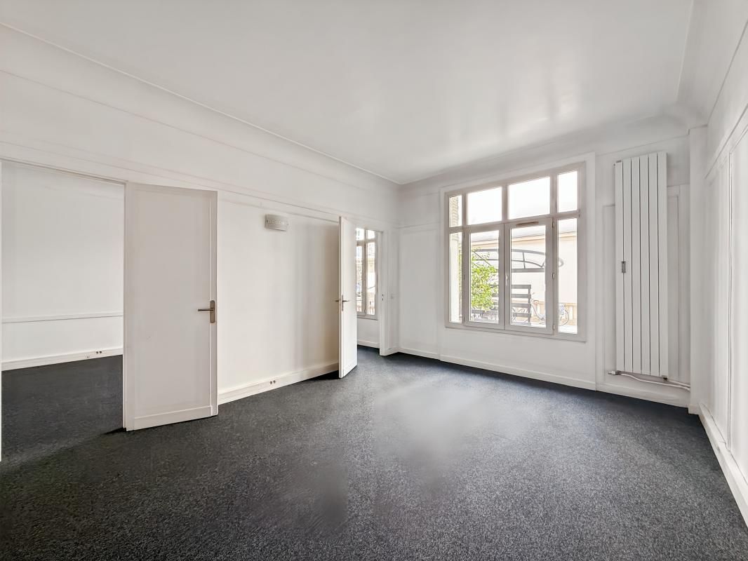 Location bureaux 64 m² non divisibles
