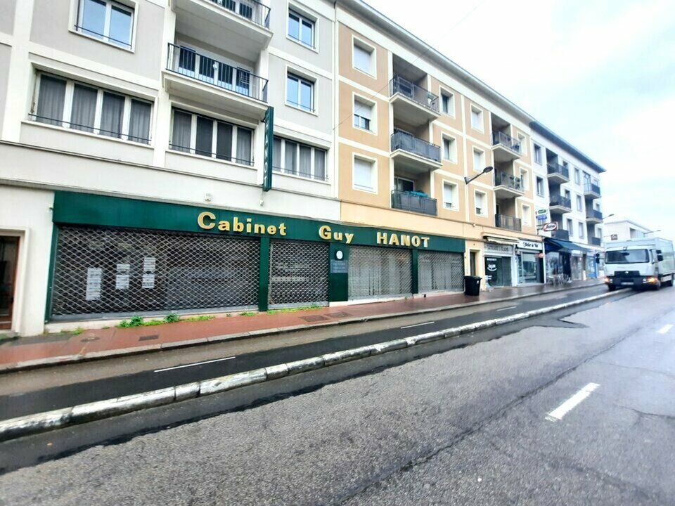 Location local commercial 36.5 m² non divisibles