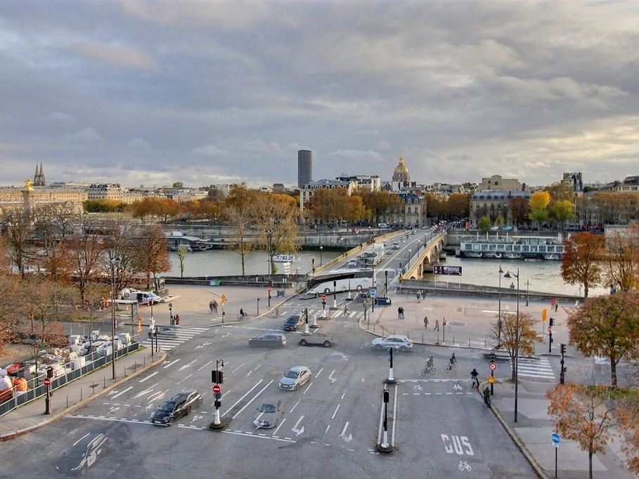 Location bureaux 660 m² non divisibles