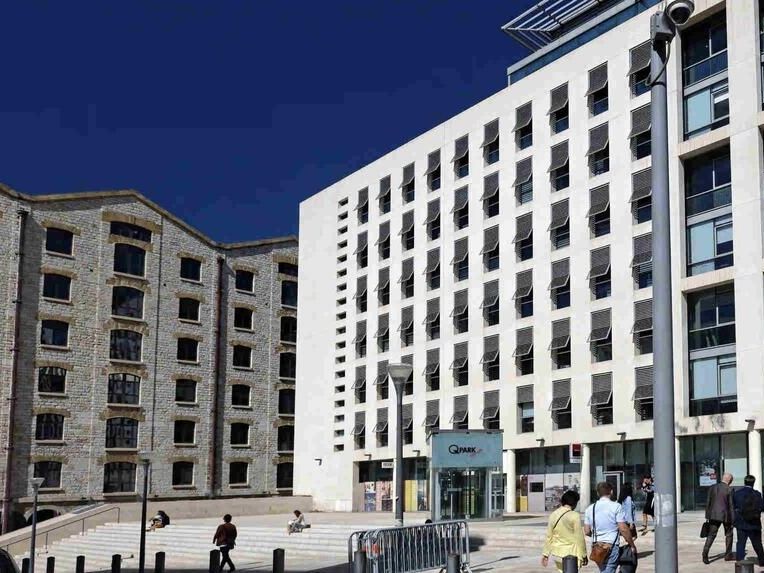 Location bureaux 800 m² divisibles à partir de 300 m²