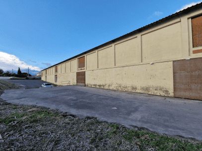 Location entrepôts 8000 m² non divisibles