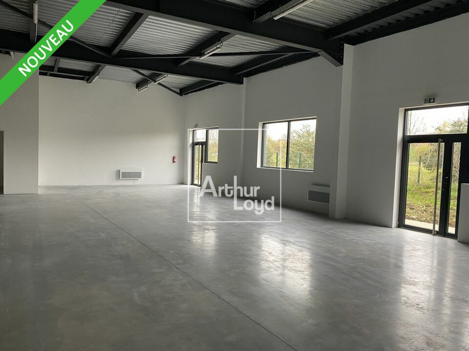 Locaux traversant en Seine-et-Marne - A LOUER