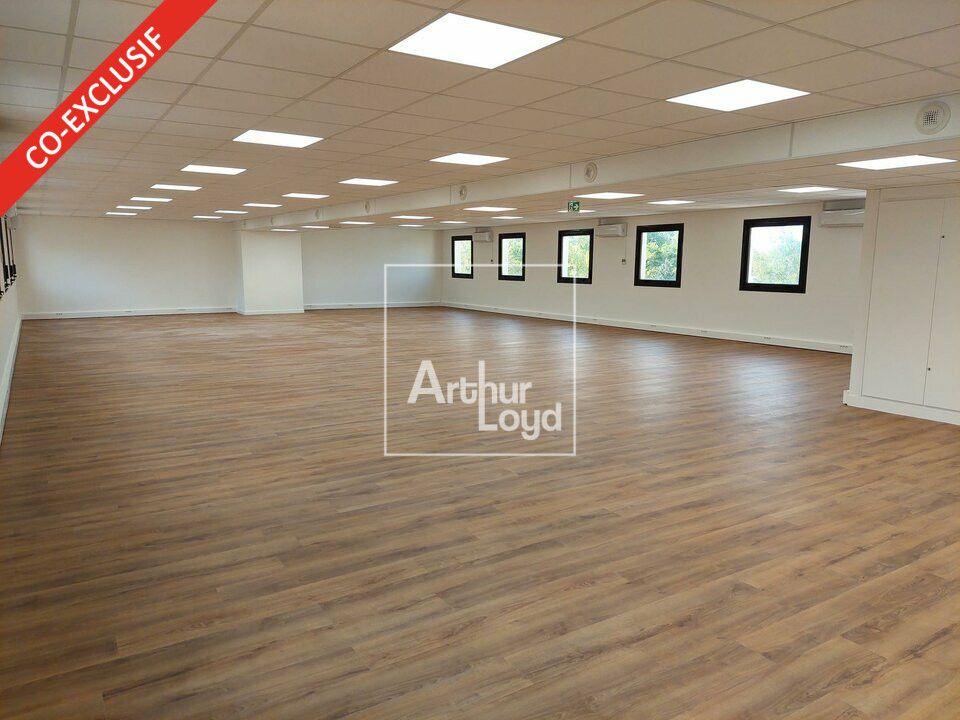 Location bureaux 218 m² non divisibles