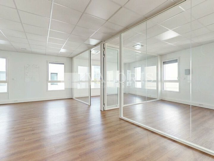 Le cadre de travail idéal pour développer votre activité, avec des bureaux prêt a l'emploi et un emplacement stratégique.