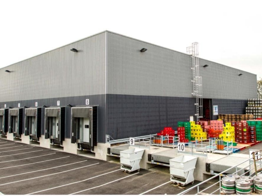 Location entrepôts 23614 m² non divisibles