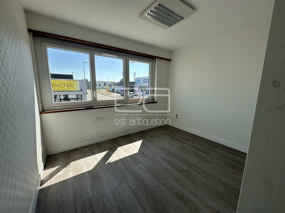 À louer – Bureaux rénovés – 145 m² – Laxou, Zone de la Sapinière