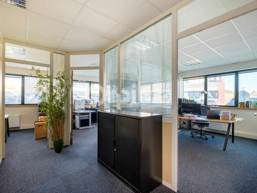 Vente bureaux 68 m² non divisibles