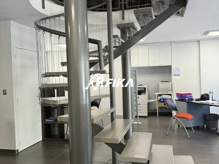 Vente bureaux 225 m² non divisibles