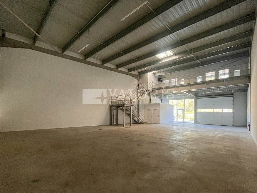 Location entrepot 720 m² divisibles à partir de 360 m²