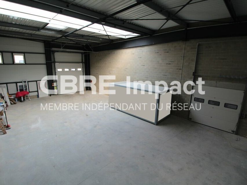 Vente local d''activites 465 m² non divisibles