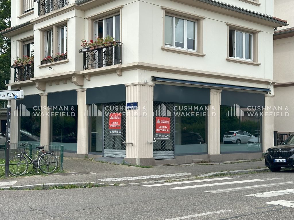 Location locaux commerciaux 125 m² non divisibles