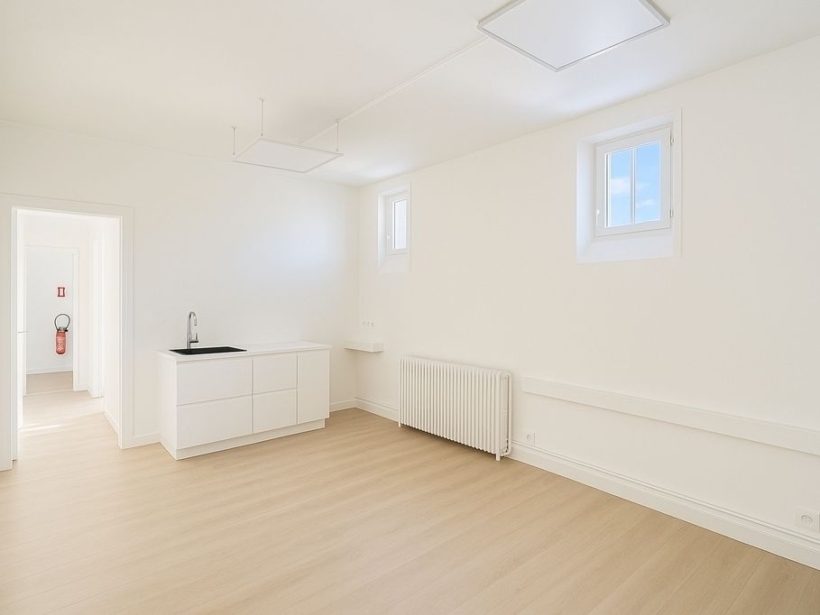 Location bureaux 75 m² non divisibles